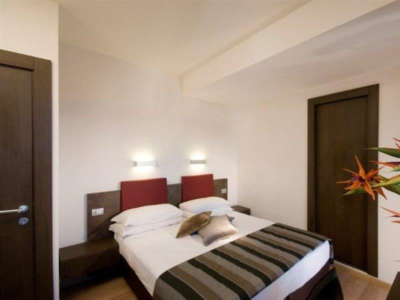 Hotel Trevi - Gruppo Trevi Hotels Rome Luaran gambar